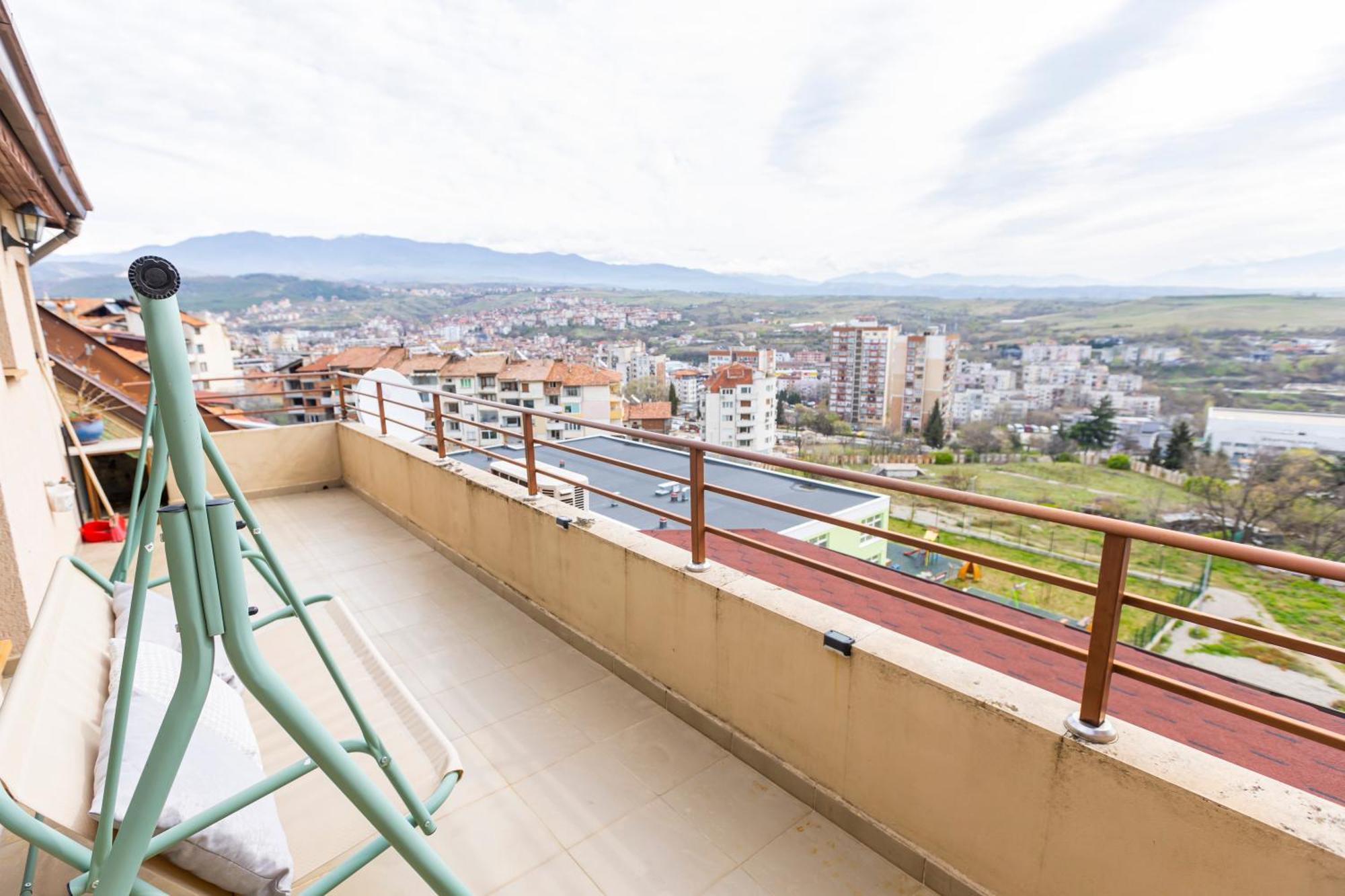 мезонет “djanina” Apartment